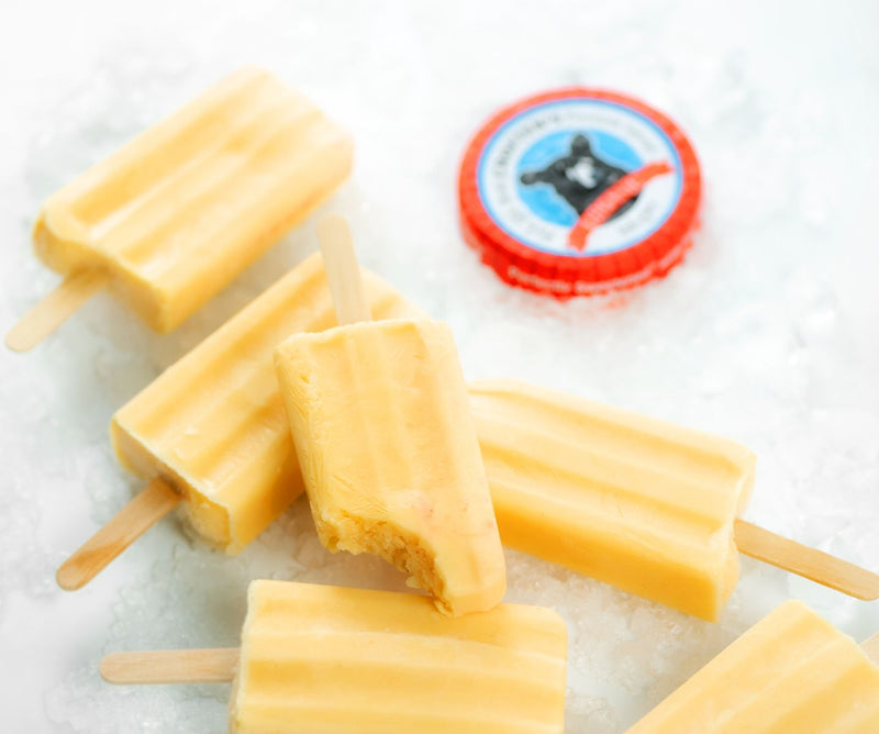 Sucettes glacées pêches et crème